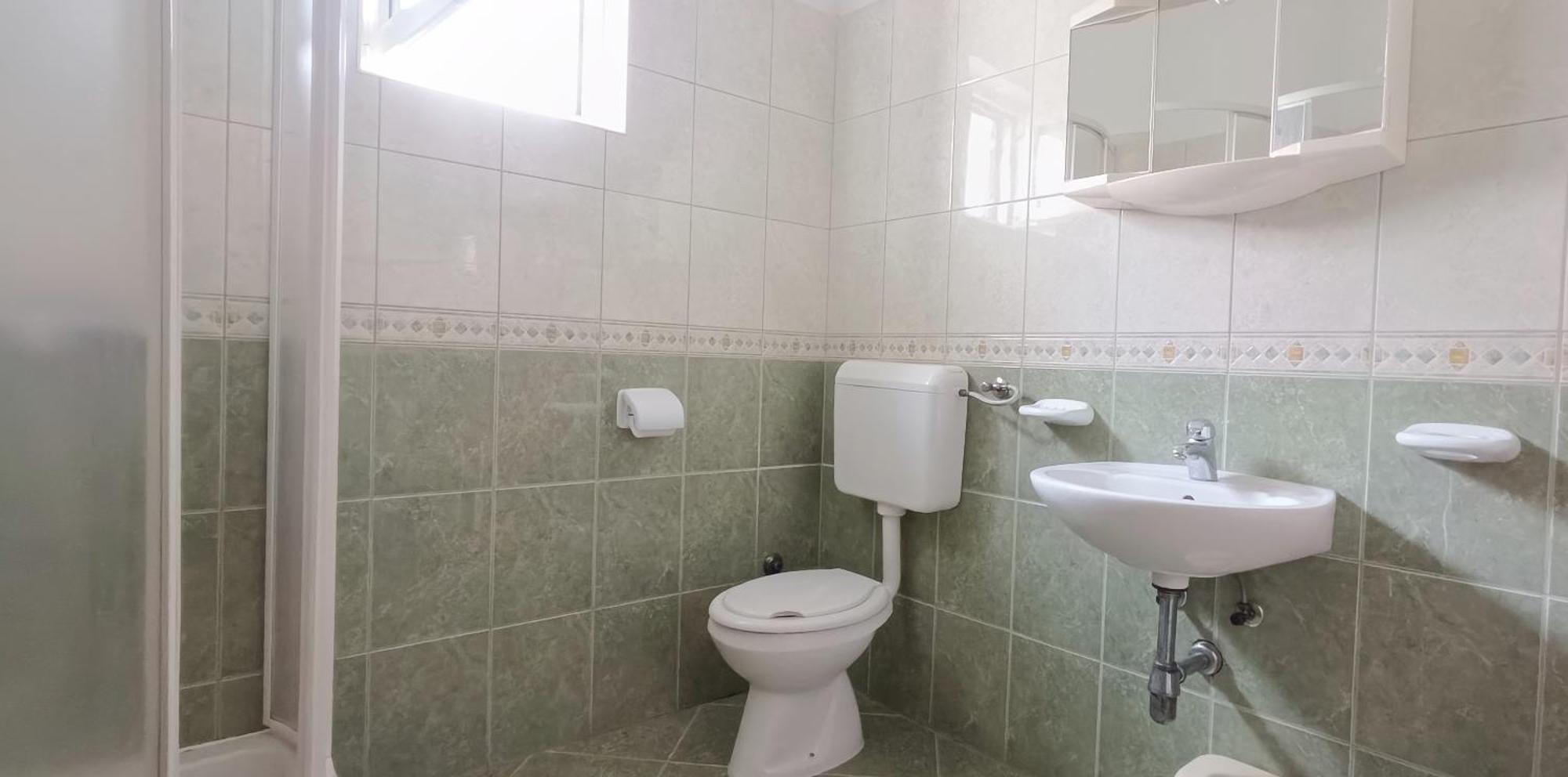 Apartments Roko Lalin Pakostane Bagian luar foto