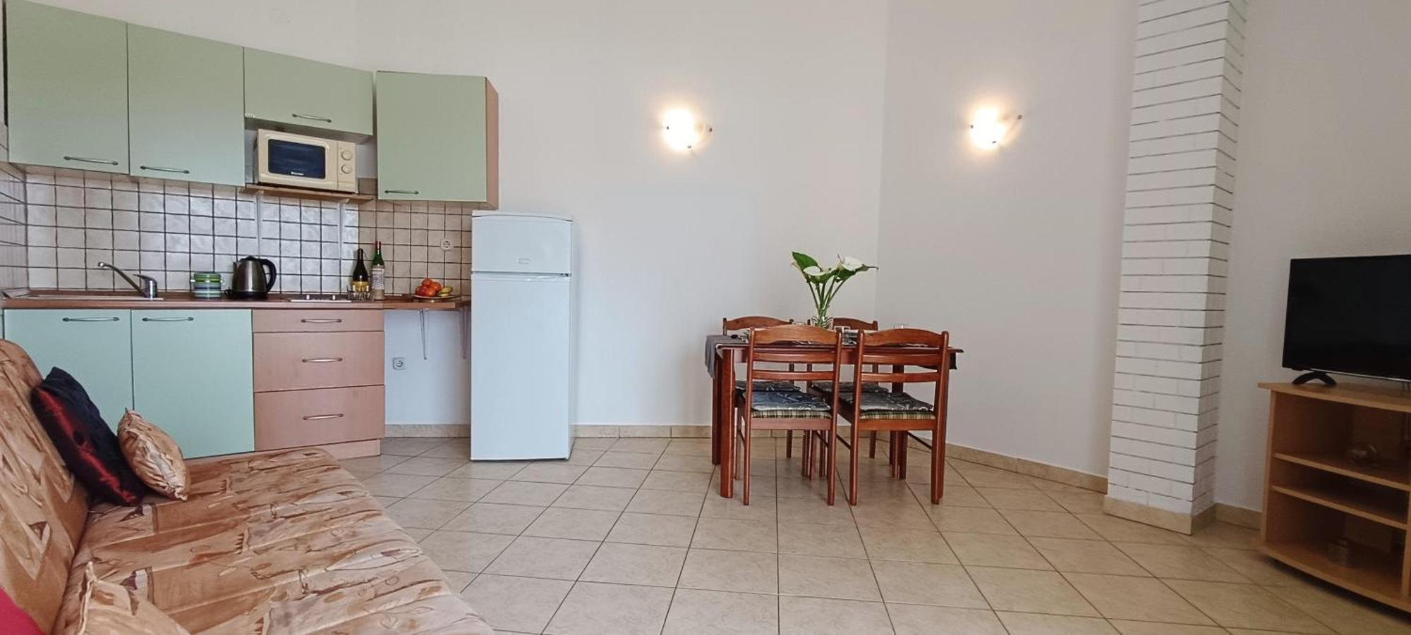 Apartments Roko Lalin Pakostane Bagian luar foto