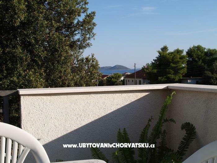 Apartments Roko Lalin Pakostane Bagian luar foto